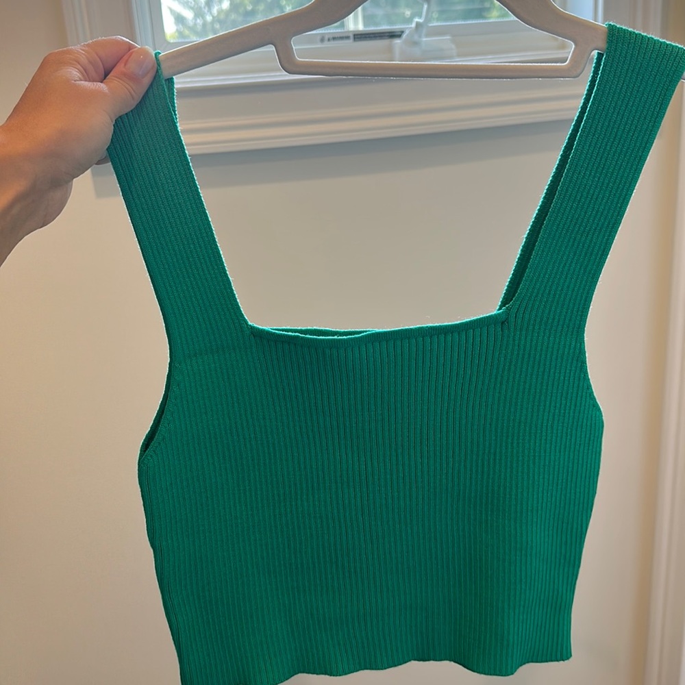 SMALL GREEN CROP TOP - SIZE SMALL, square neckline